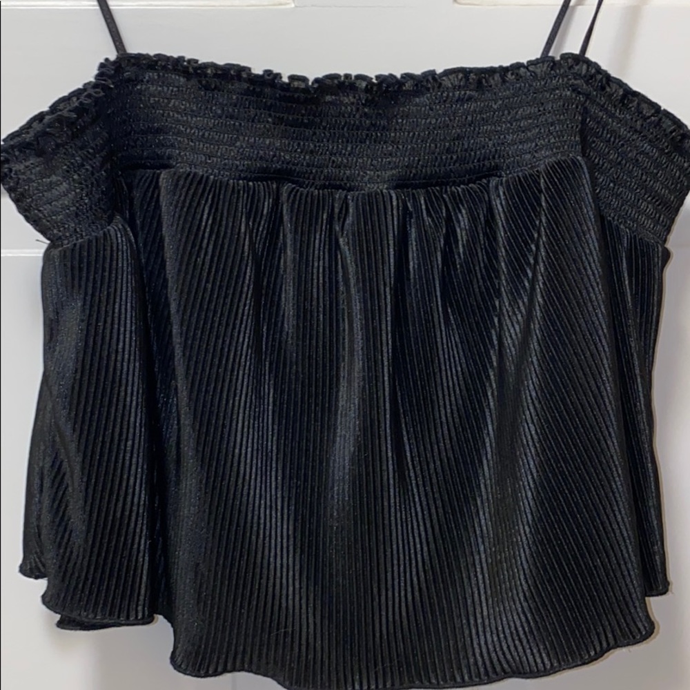 Black cropped tank top